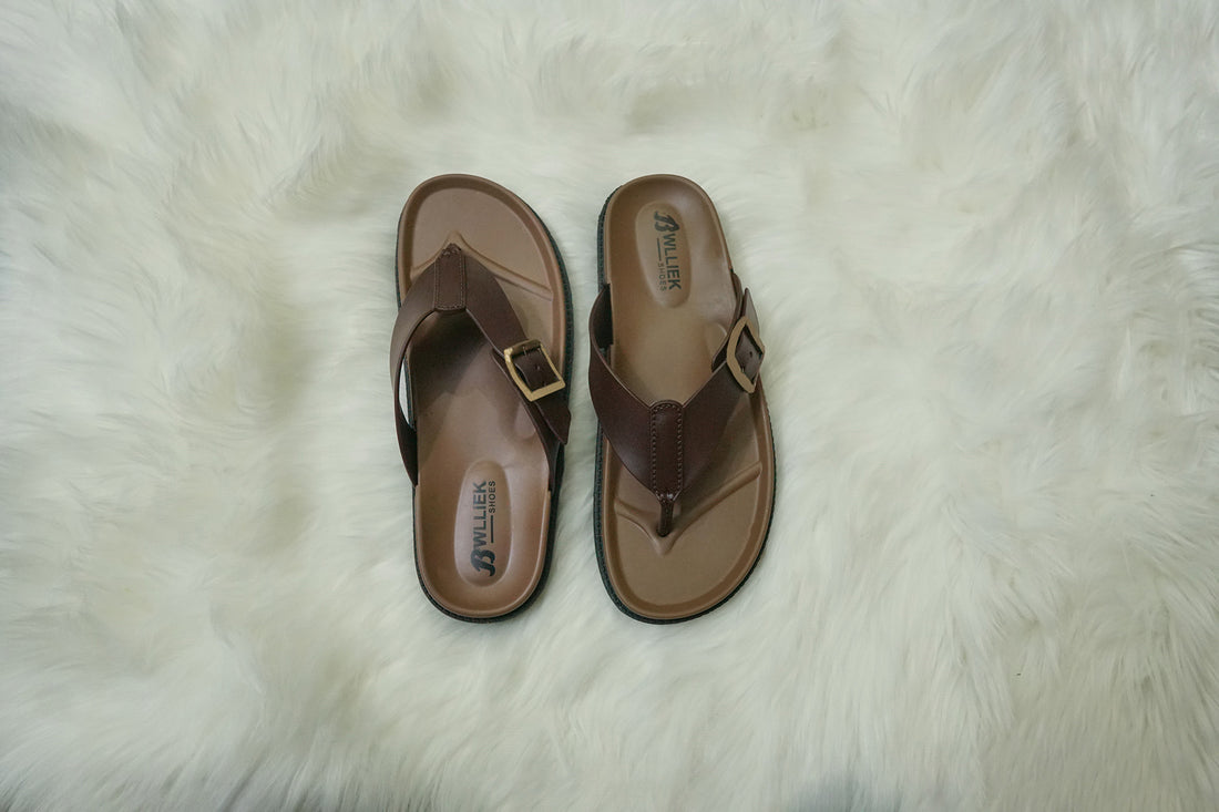 TURKISH-STYLE SLIDES ESSENTIALS BY STEEP LAAY